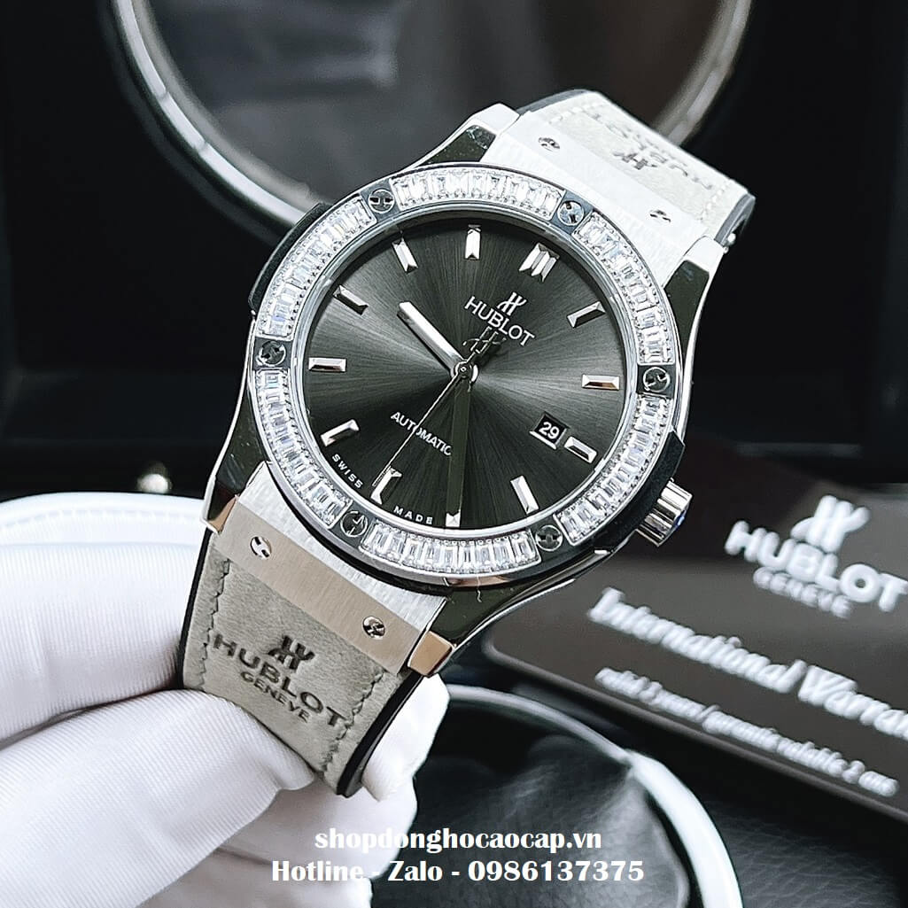 Đồng Hồ Hublot Classic Fusion Automatic Nam Dây Da Silicon Xám 42mm