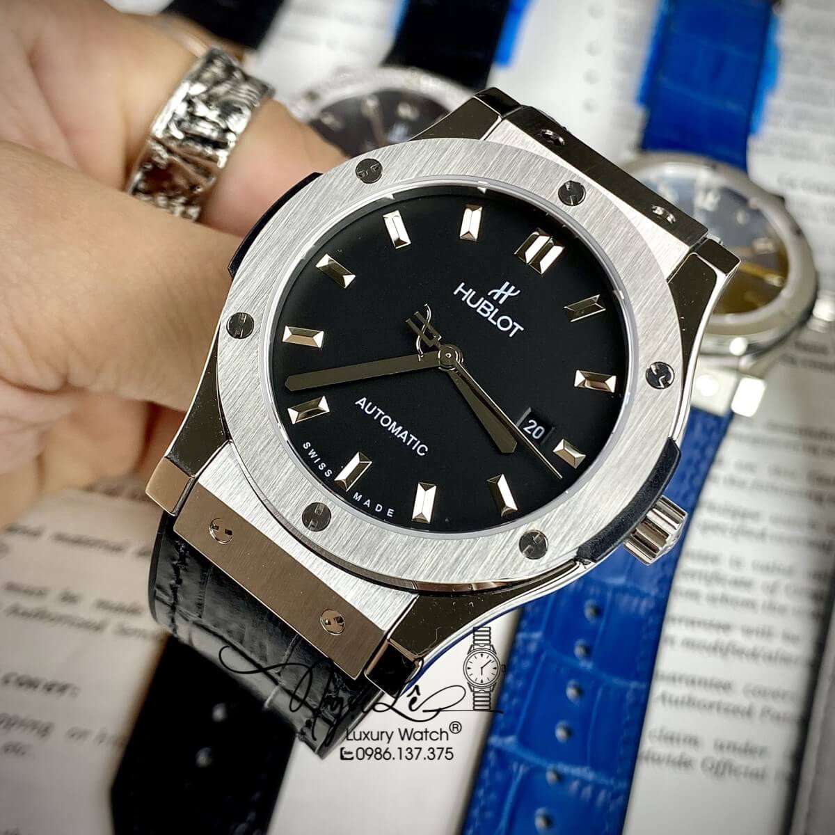 Đồng Hồ Nam Hublot Classic Fusion 42mm Dây Da Silicon Đen Vỏ Bạc