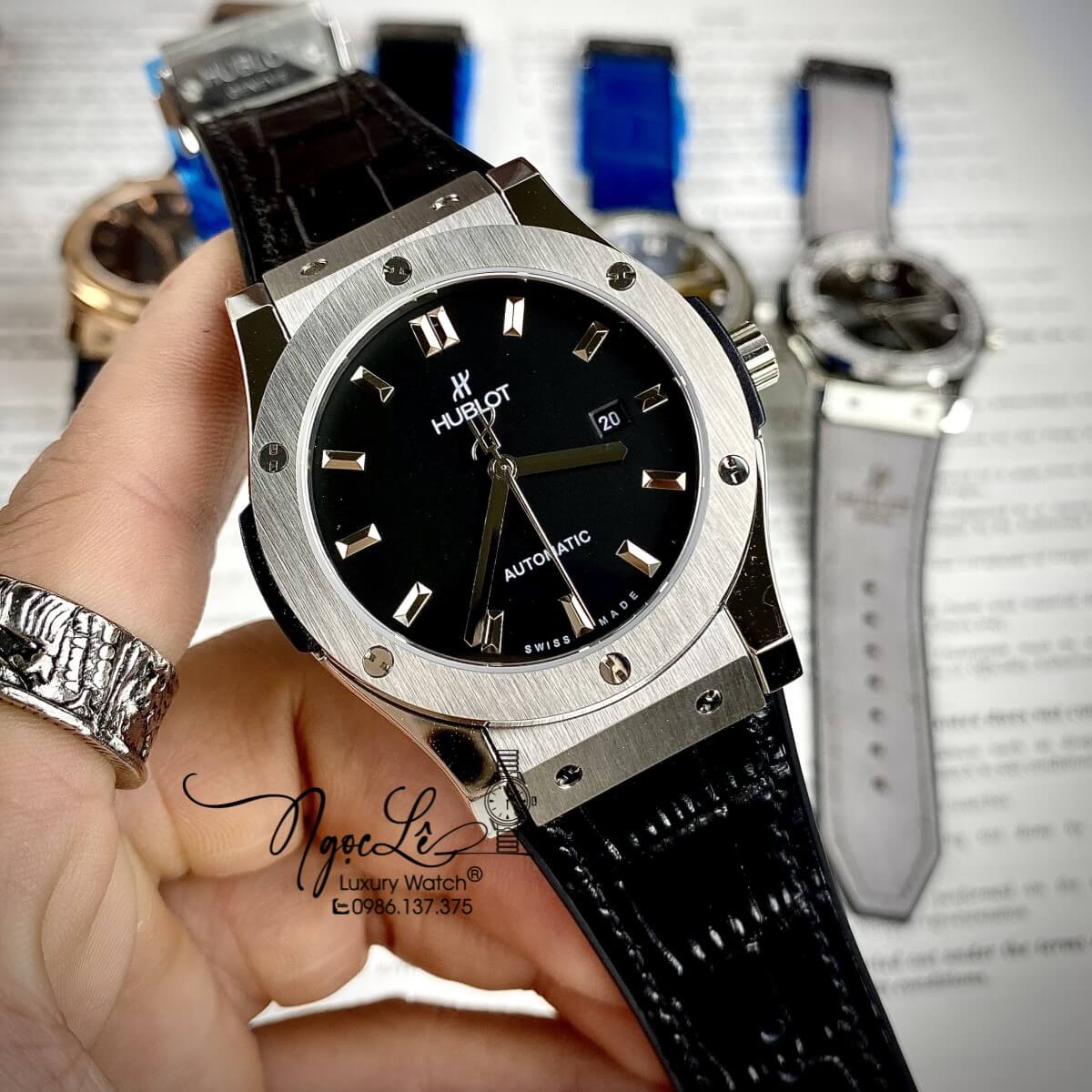 Đồng Hồ Nam Hublot Classic Fusion 42mm Dây Da Silicon Đen Vỏ Bạc