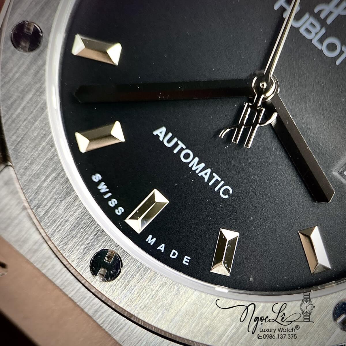 Đồng Hồ Nam Hublot Classic Fusion 42mm Dây Da Silicon Đen Vỏ Bạc