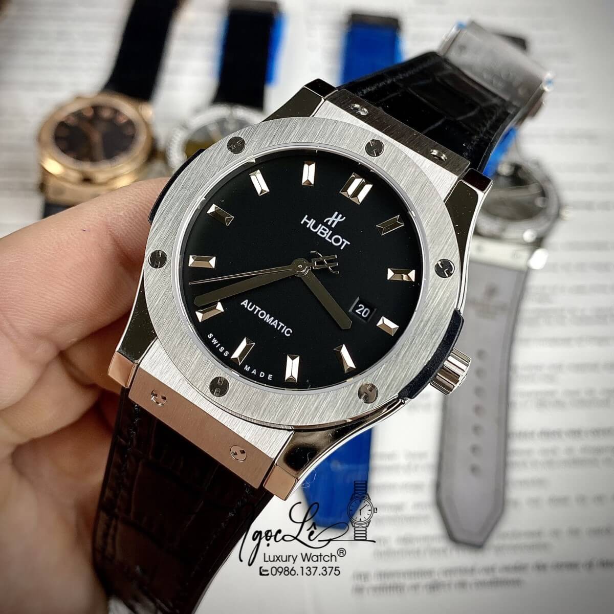 Đồng Hồ Nam Hublot Classic Fusion 42mm Dây Da Silicon Đen Vỏ Bạc