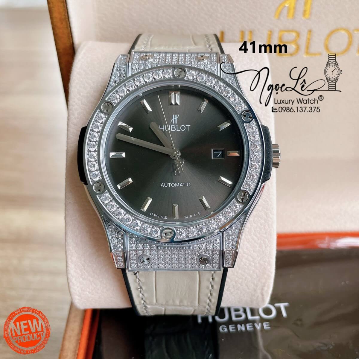 Đồng Hồ Nam Hublot Classic Fusion 42mm Dây Da Silicon Xám Vỏ Bạc Đính Đá