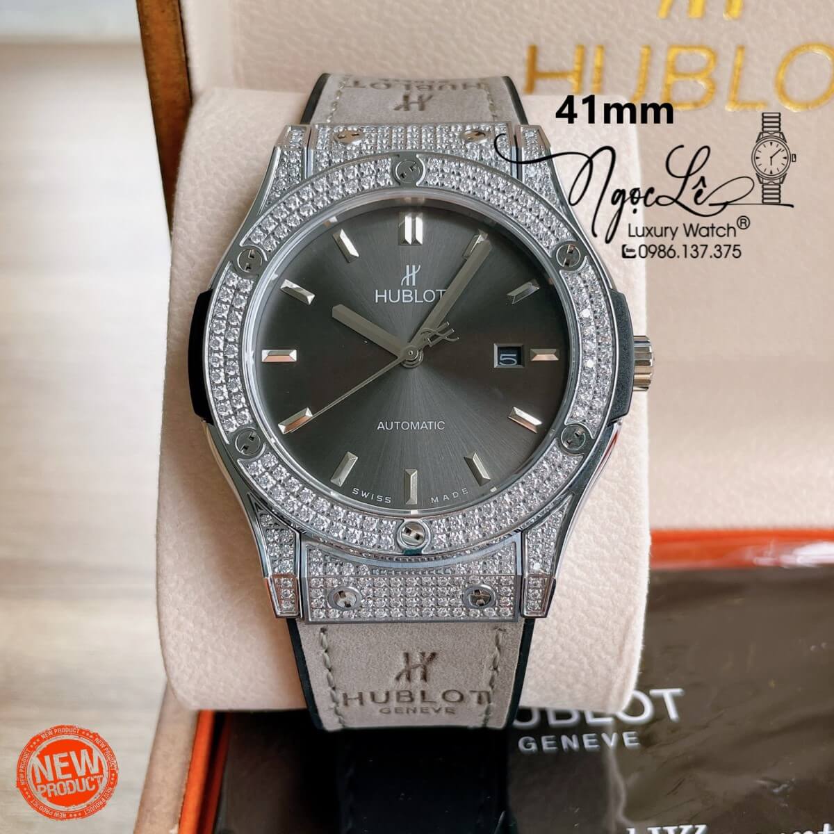 Đồng Hồ Nam Hublot Classic Fusion 42mm Dây Da Silicon Xám Vỏ Bạc Đính Đá