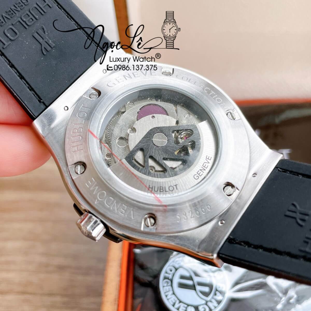 Đồng Hồ Nam Hublot Classic Fusion 42mm Dây Da Silicon Xám Vỏ Bạc Đính Đá Ống