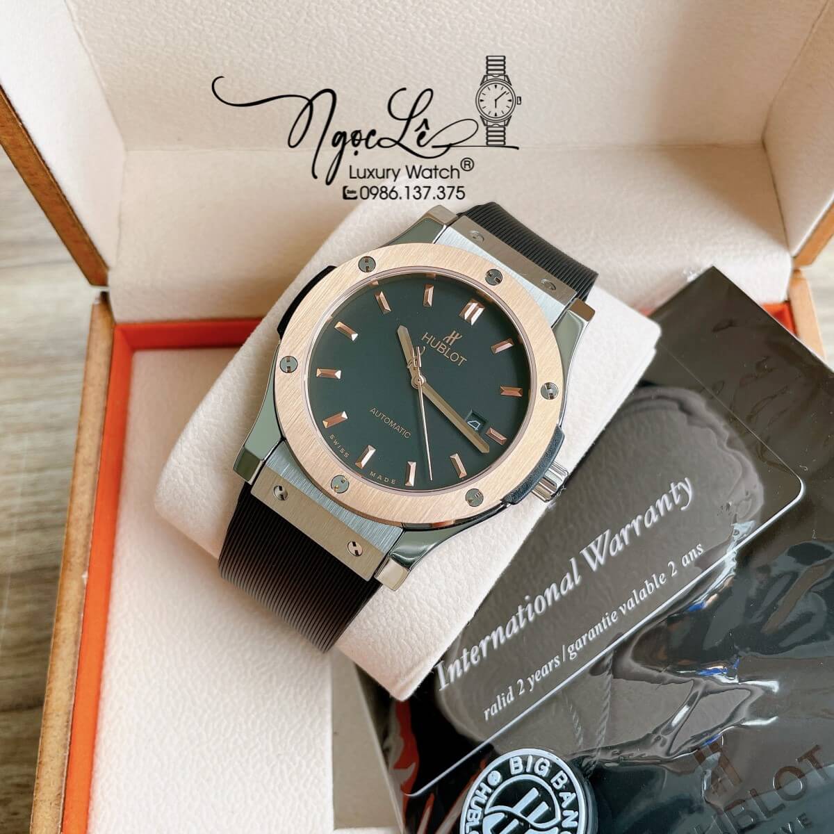 Đồng Hồ Nam Hublot Classic Fusion 42mm Dây Silicon Đen Vỏ Demi Vàng Hồng