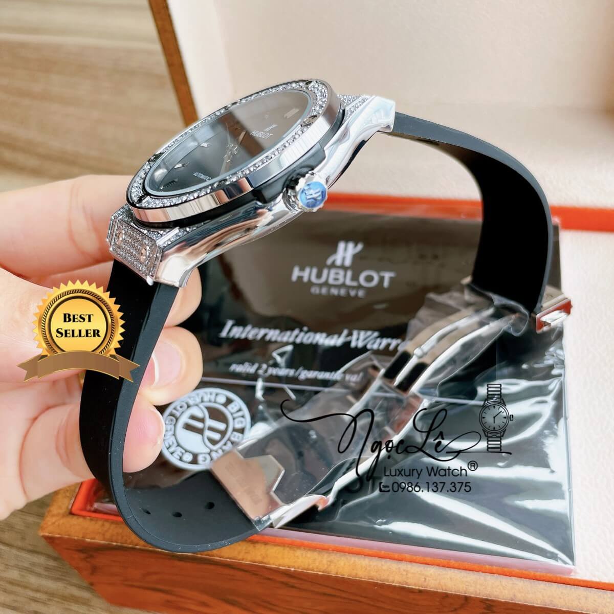 Đồng Hồ Nam Hublot Classic Fusion 42mm Dây Silicon Đen Vỏ Bạc Đính Đá Tròn