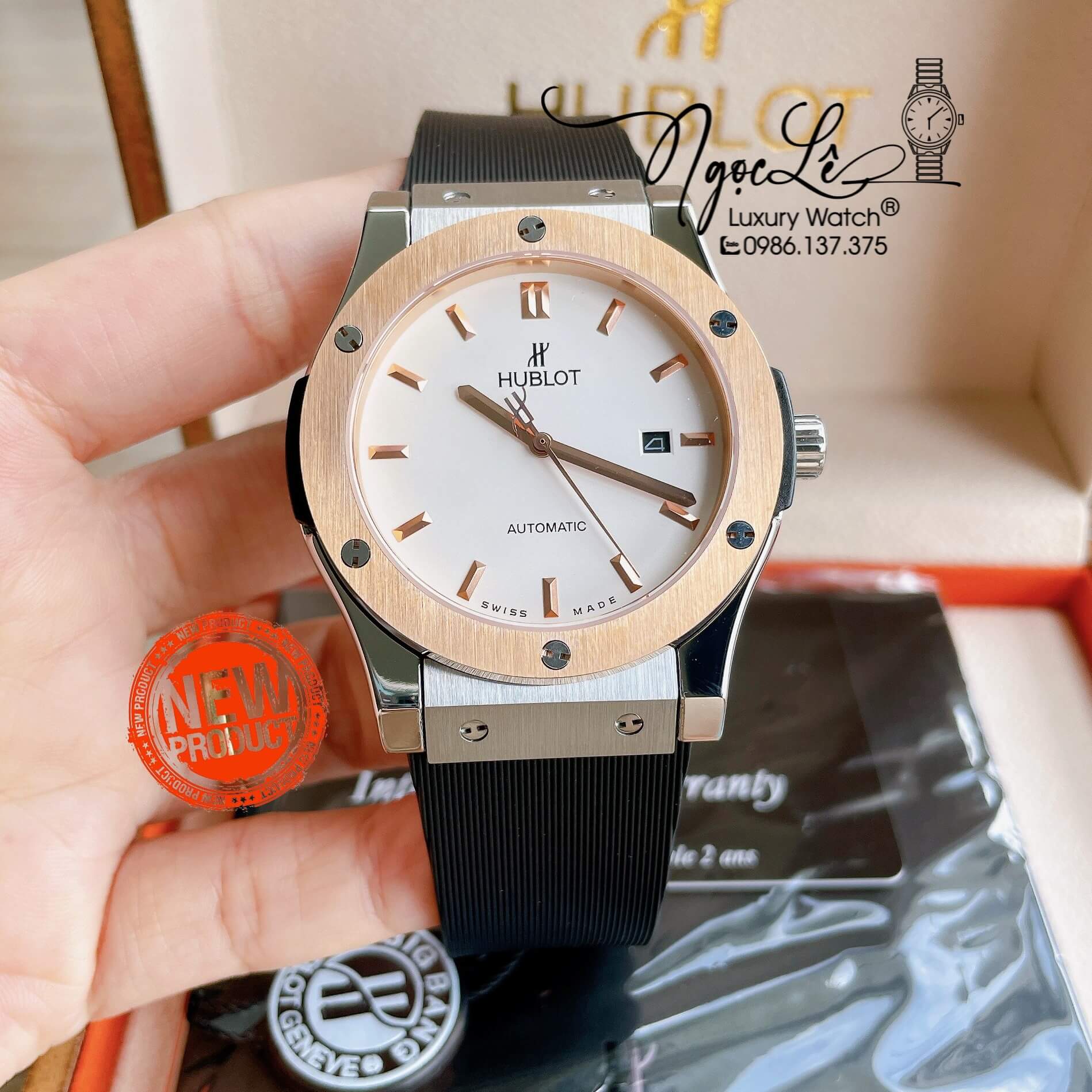 Đồng Hồ Nam Hublot Classic Fusion 42mm Dây Silicon Đen Mặt Trắng Vỏ Demi Vàng Hồng