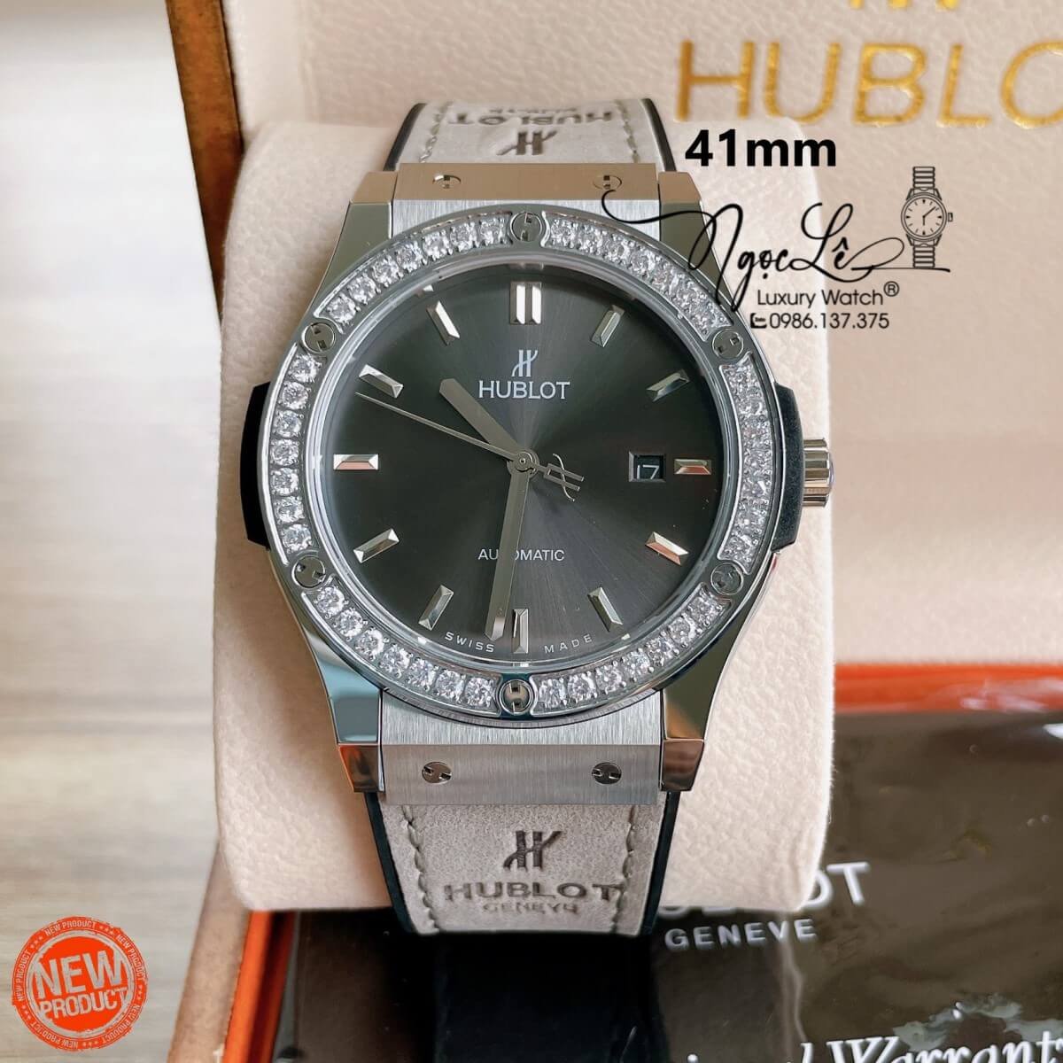Đồng Hồ Nam Hublot Classic Fusion 42mm Dây Da Silicon Xám Mặt Xám Vỏ Bạc Đính Đá