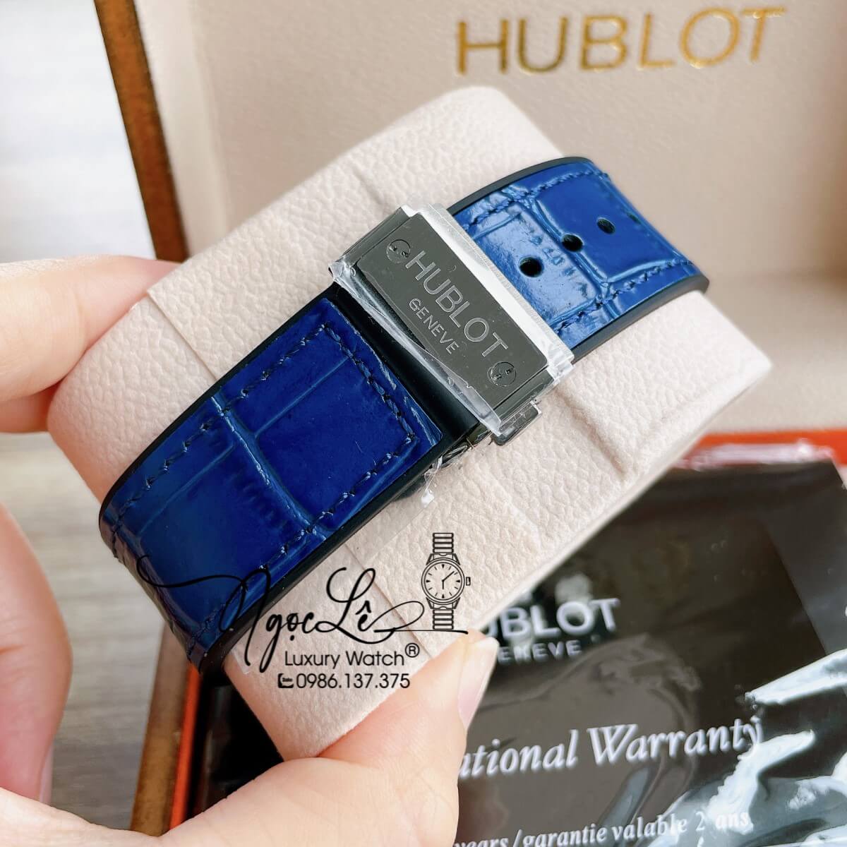 Đồng Hồ Nam Hublot Classic Fusion 42mm Dây Da Silicon Xanh Mặt Xanh Vỏ Bạc