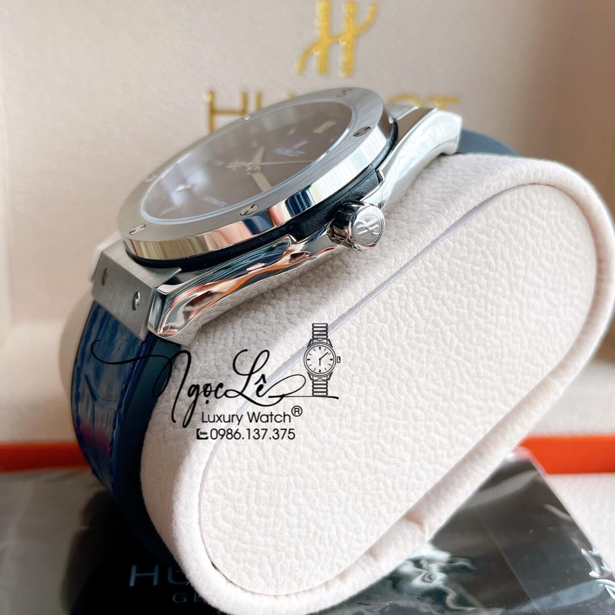 Đồng Hồ Nam Hublot Classic Fusion 42mm Dây Da Silicon Xanh Mặt Xanh Vỏ Bạc