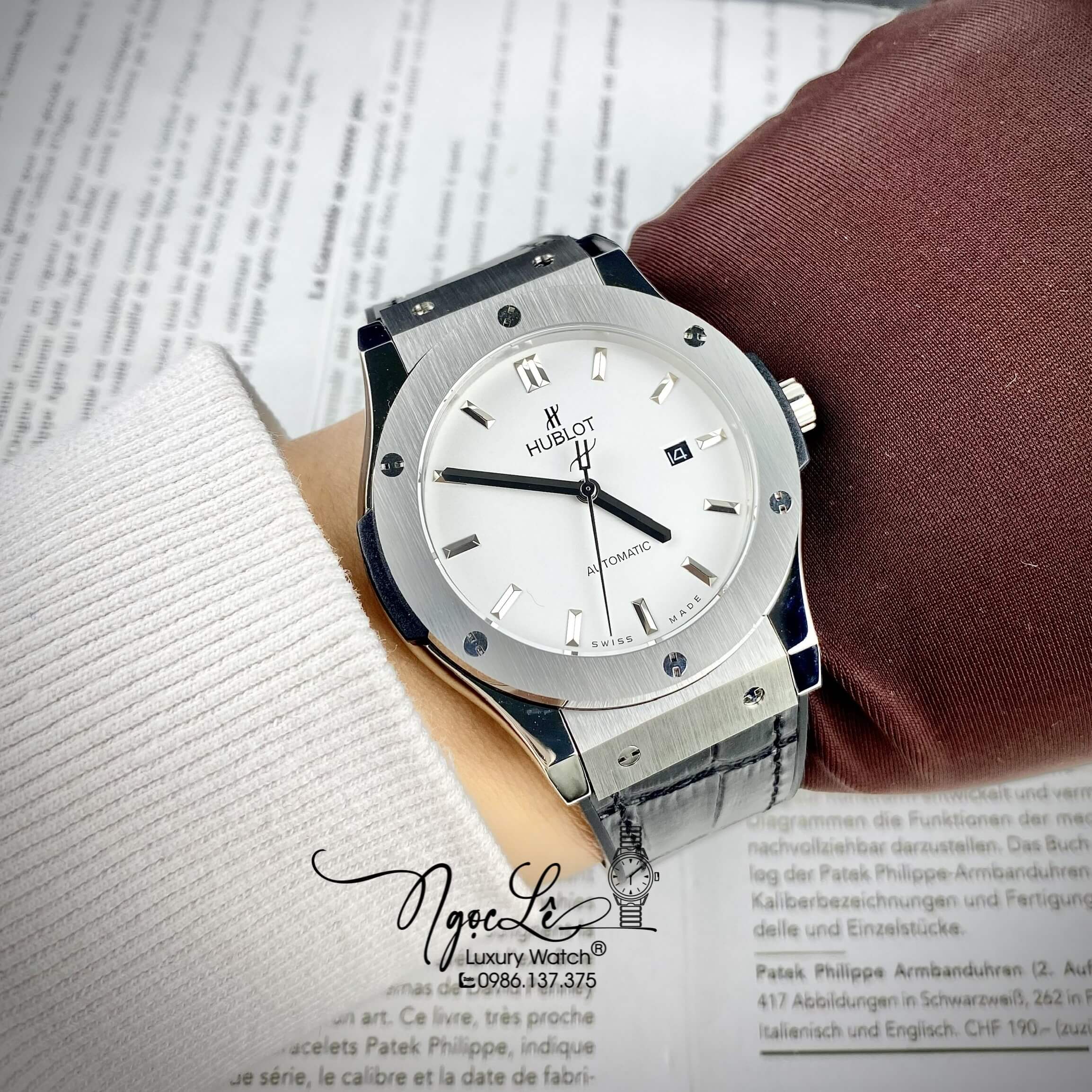 Đồng Hồ Nam Hublot Classic Fusion Tự Động Dây Da Silicon Đen Vỏ Bạc Mặt Trắng Size 42mm