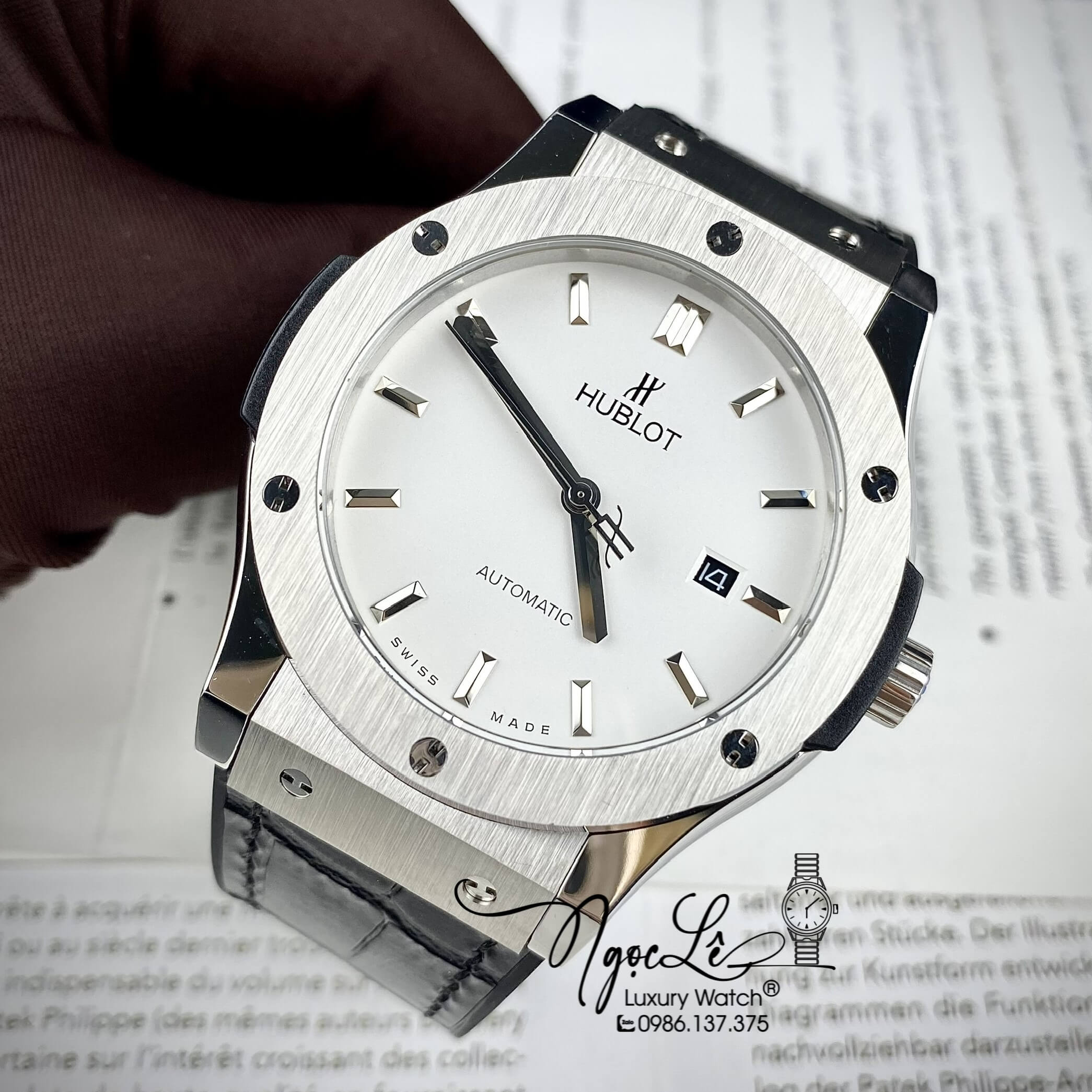 Đồng Hồ Nam Hublot Classic Fusion Tự Động Dây Da Silicon Đen Vỏ Bạc Mặt Trắng Size 42mm