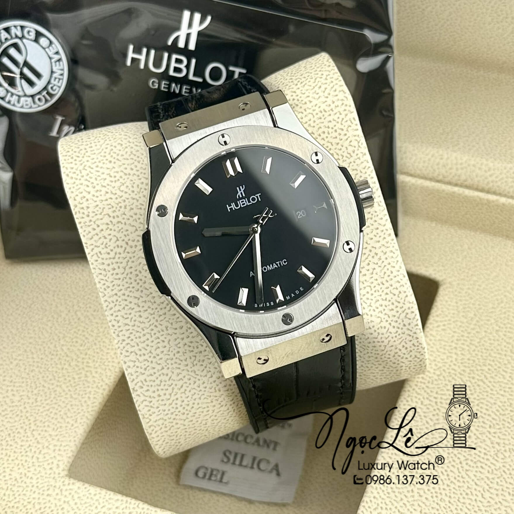 Đồng Hồ Nam Hublot Classic Fusion Tự Động Dây Da Silicon Đen Vỏ Bạc Size 42mm