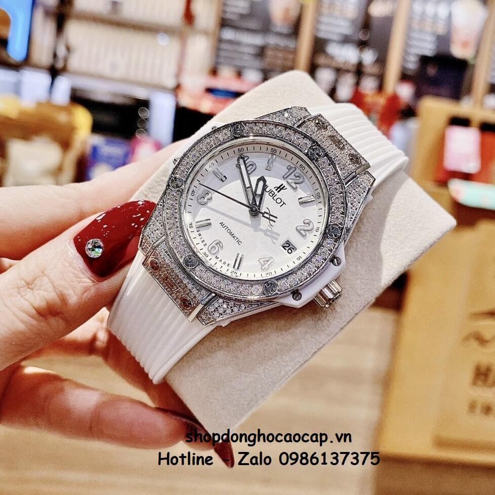 Đồng Hồ Hublot Ngọc Trinh Silicon Trắng Đính Đá Bạc 37mm