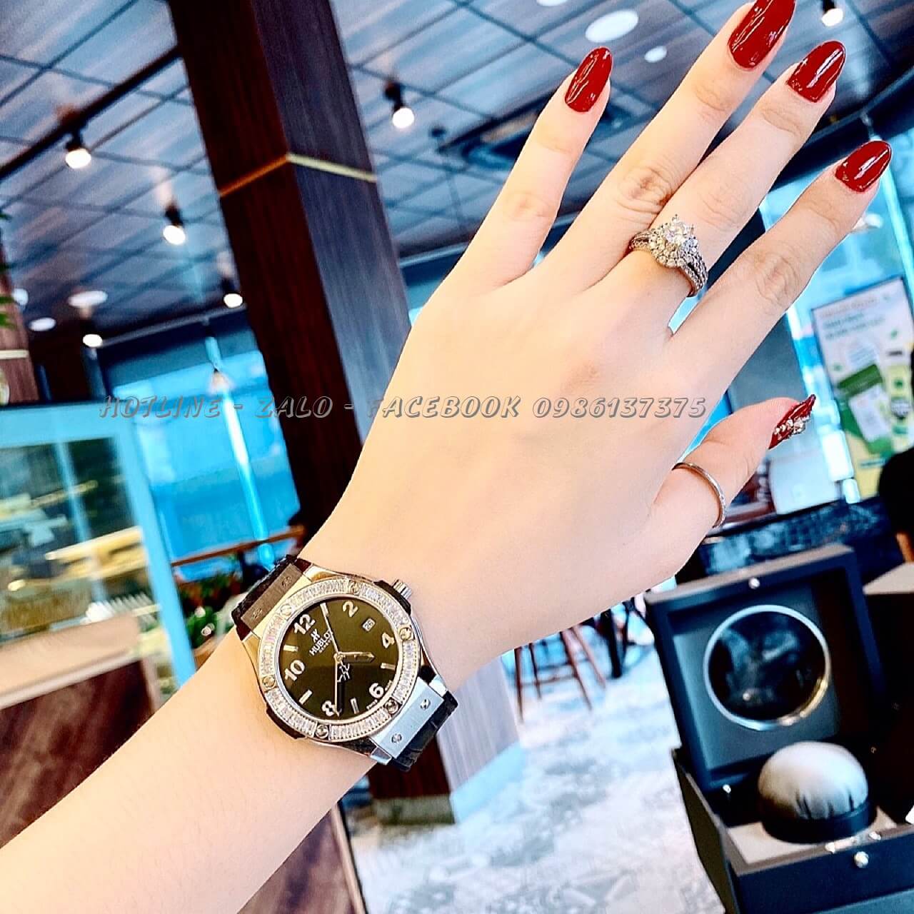 Đồng Hồ Hublot Nữ Dây Da Silicon Đen 34mm
