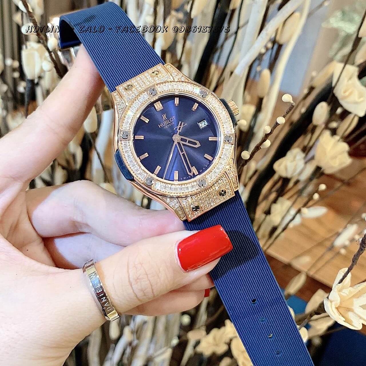 Đồng Hồ Hublot Nữ Silicon Blue Rose Gold 34mm