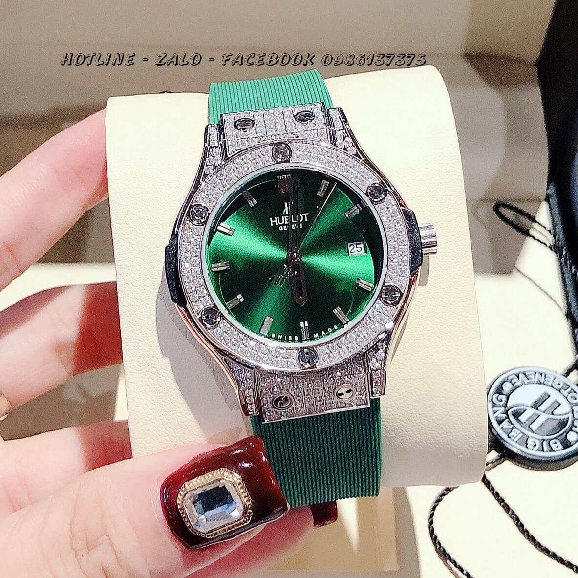 Đồng Hồ Nữ Hublot Đính Đá Dây Silicon Xanh 34mm - Silver - 2 Viền Đá