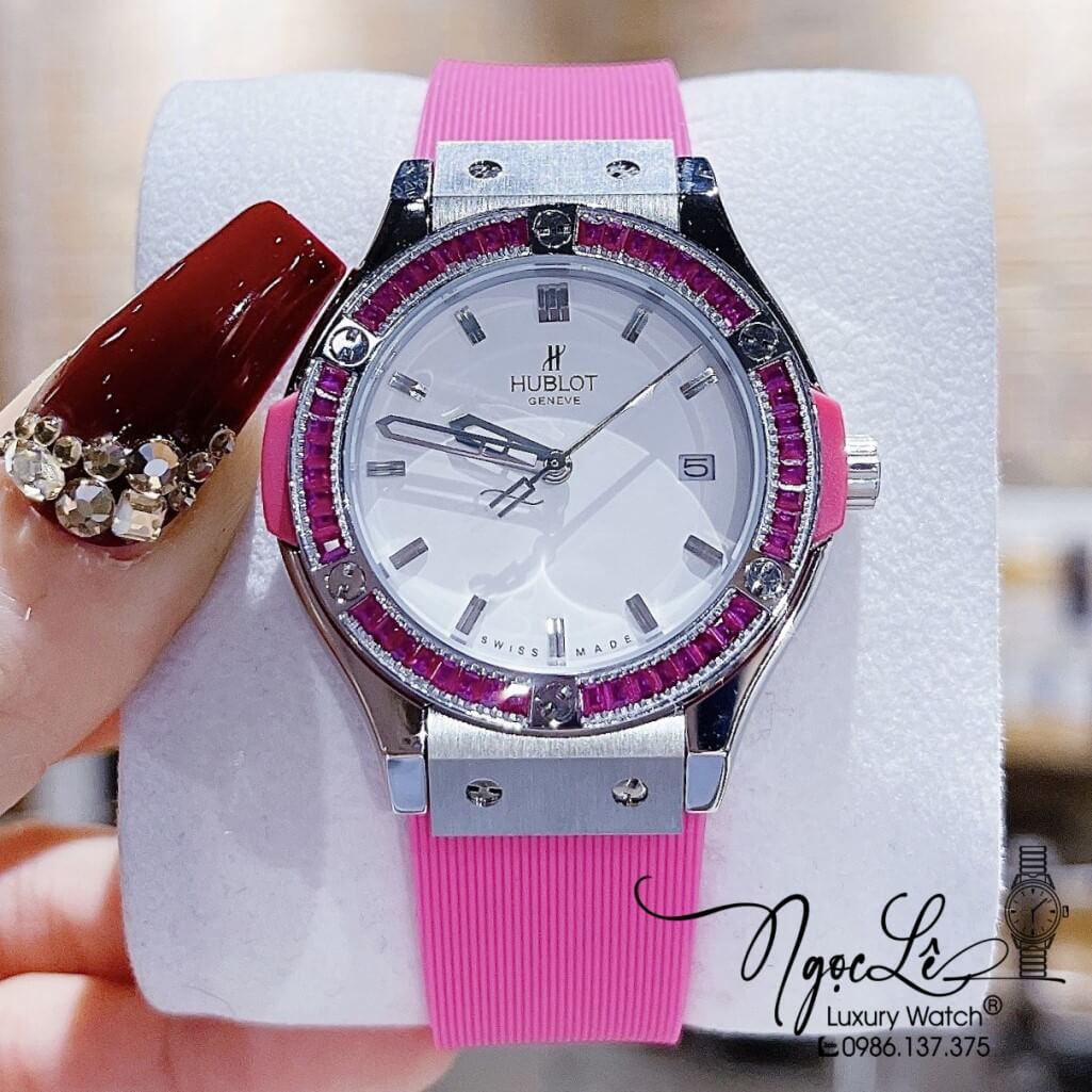 Đồng Hồ Nữ Hublot Classic Fusion Dây Silicon Hồng Niềng Đá Hồng Vỏ Silver 34mm