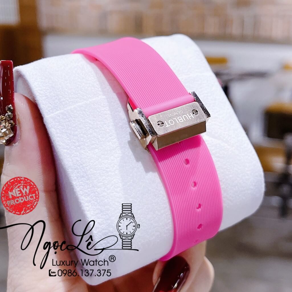Đồng Hồ Nữ Hublot Classic Fusion Dây Silicon Hồng Niềng Đá Hồng Vỏ Rose 34mm