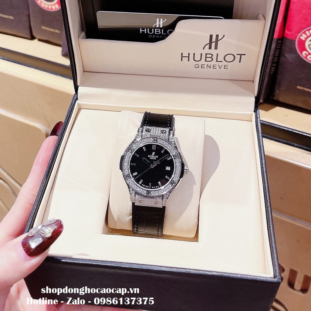 Đồng Hồ Hublot Classic Fusion Da Silicon Đen Đính Đá Bạc 34mm