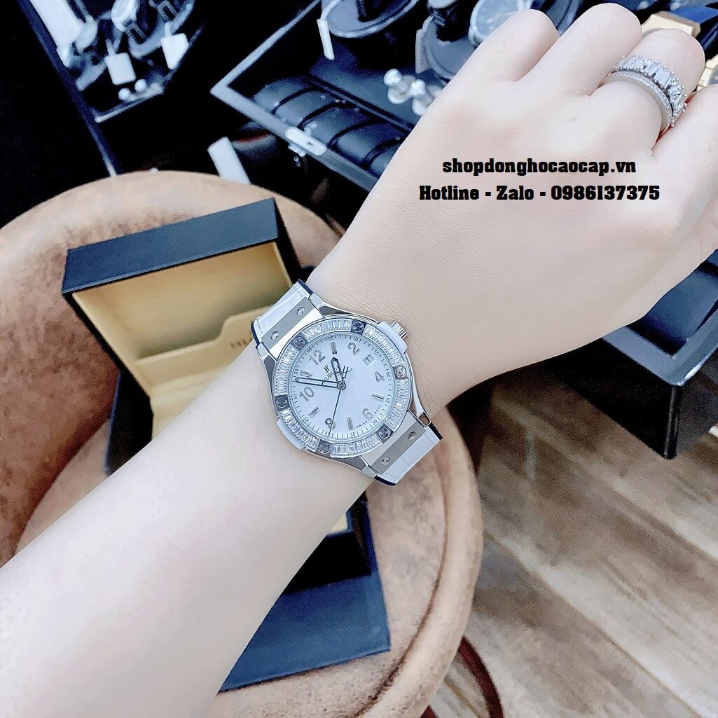 Đồng Hồ Nữ Hublot Classic Fusion Dây Da Silicon Trắng Đính Đá 34mm