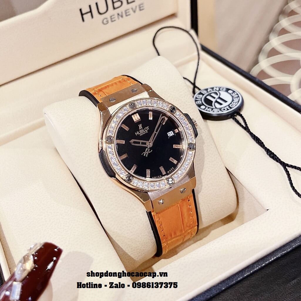 Đồng Hồ Nữ Hublot Classic Fusion Dây Da Silicon Cam Mặt Đen 34mm Đính Đá