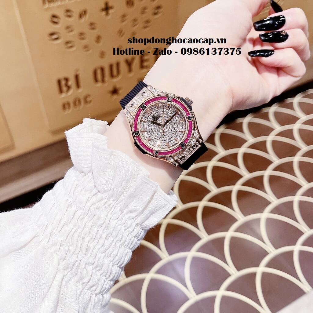 Đồng Hồ Hublot Classic Fusion Dây Da Silicon Đen Đính Đá Hồng 34mm