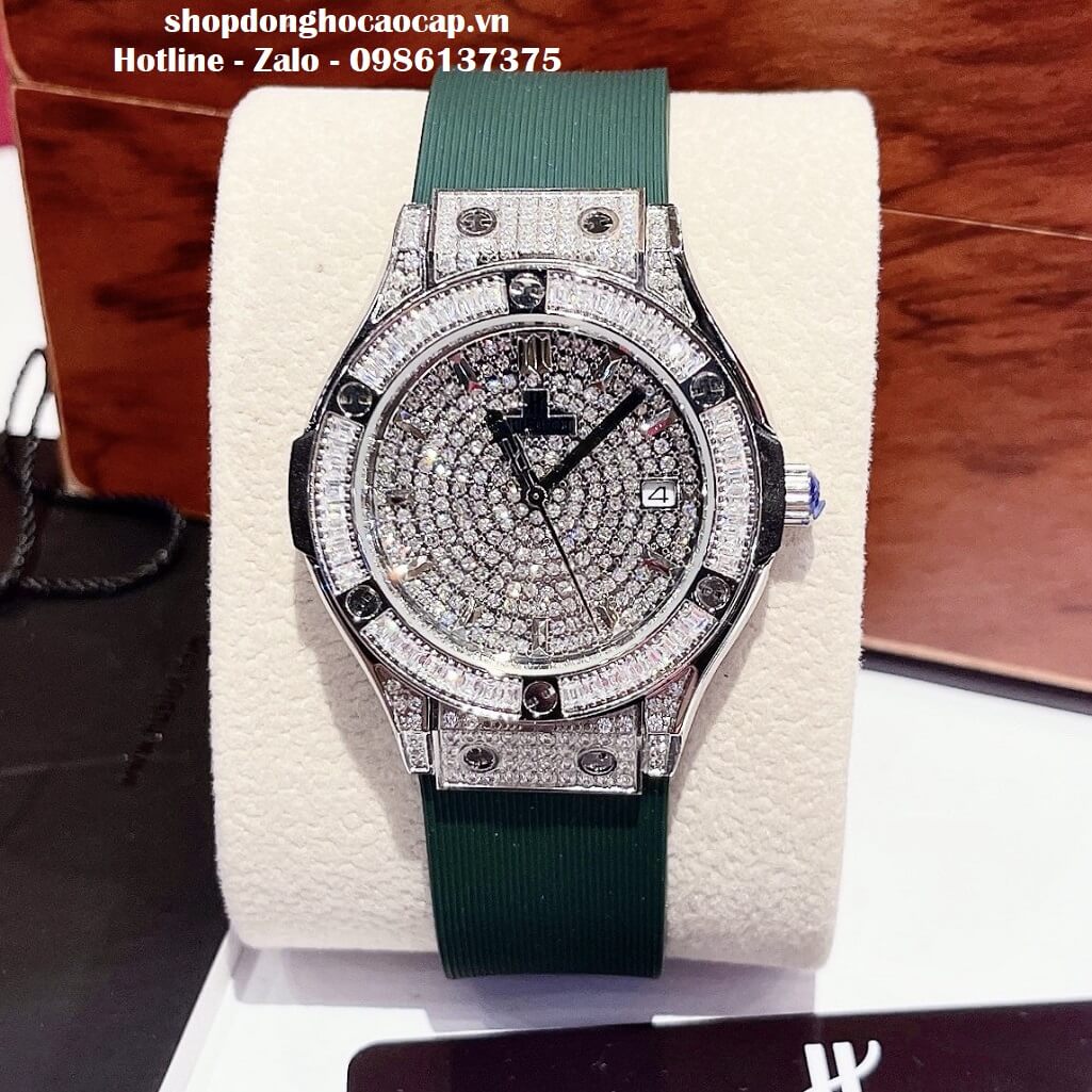 Đồng Hồ Hublot Classic Fusion Dây Silicon Xanh Đính Đá Silver 34mm