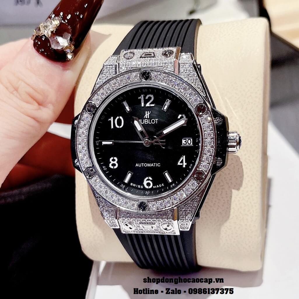 Đồng Hồ Nữ Hublot Classic Fusion Dây Silicon Đen Đính Đá Silver 38mm