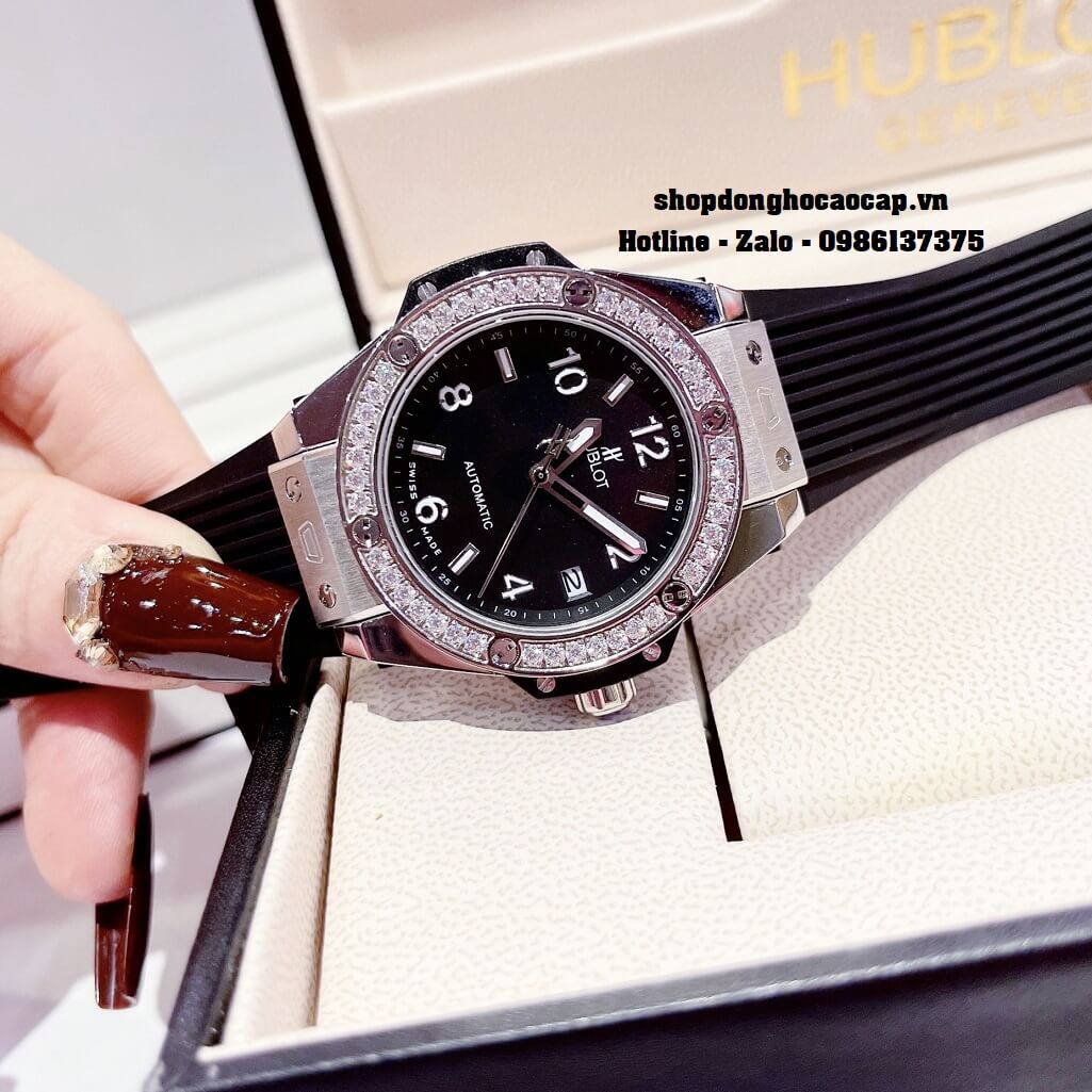 Đồng Hồ Nữ Hublot Classic Fusion Dây Silicon Đen Đính Đá Silver 38mm