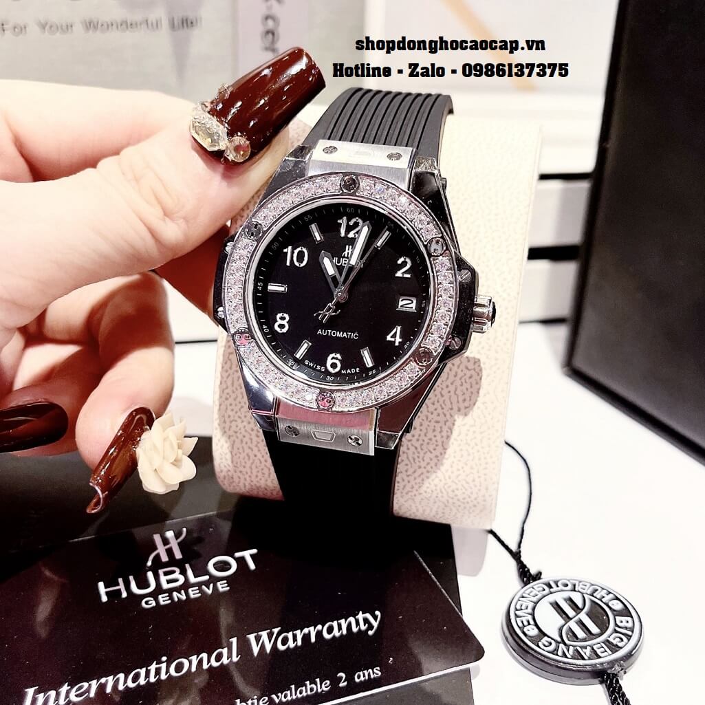 Đồng Hồ Nữ Hublot Classic Fusion Dây Silicon Đen Đính Đá Silver 38mm