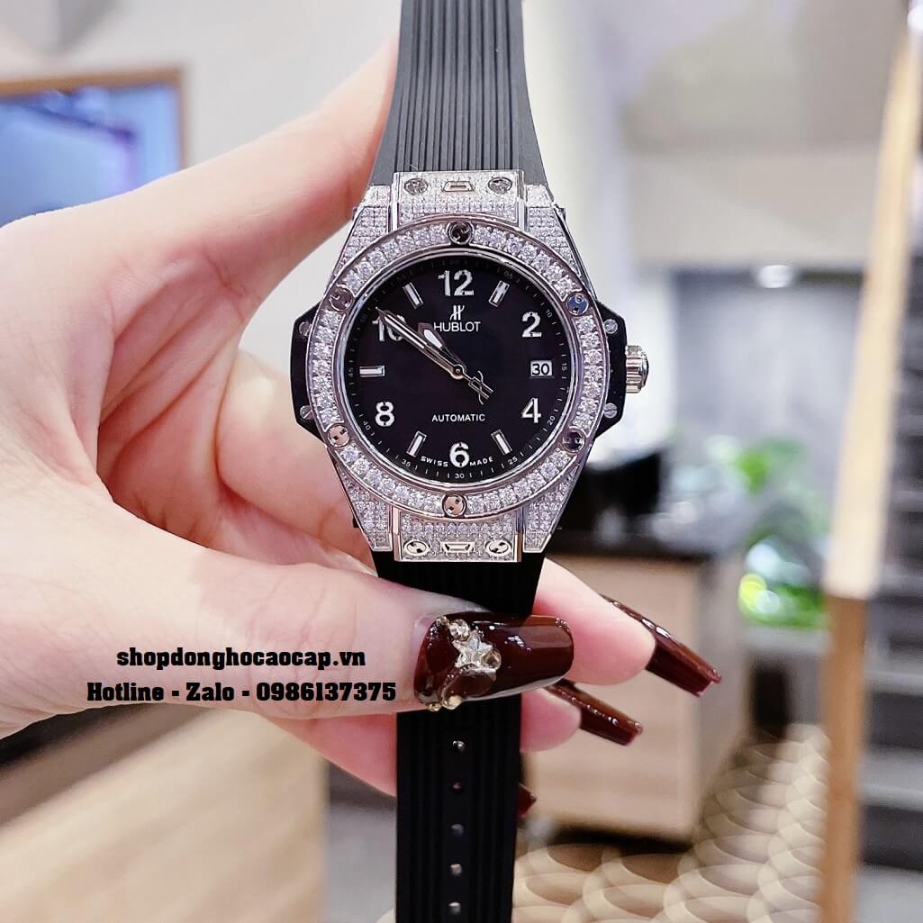 Đồng Hồ Nữ Hublot Classic Fusion Dây Silicon Đen Đính Đá Silver 38mm