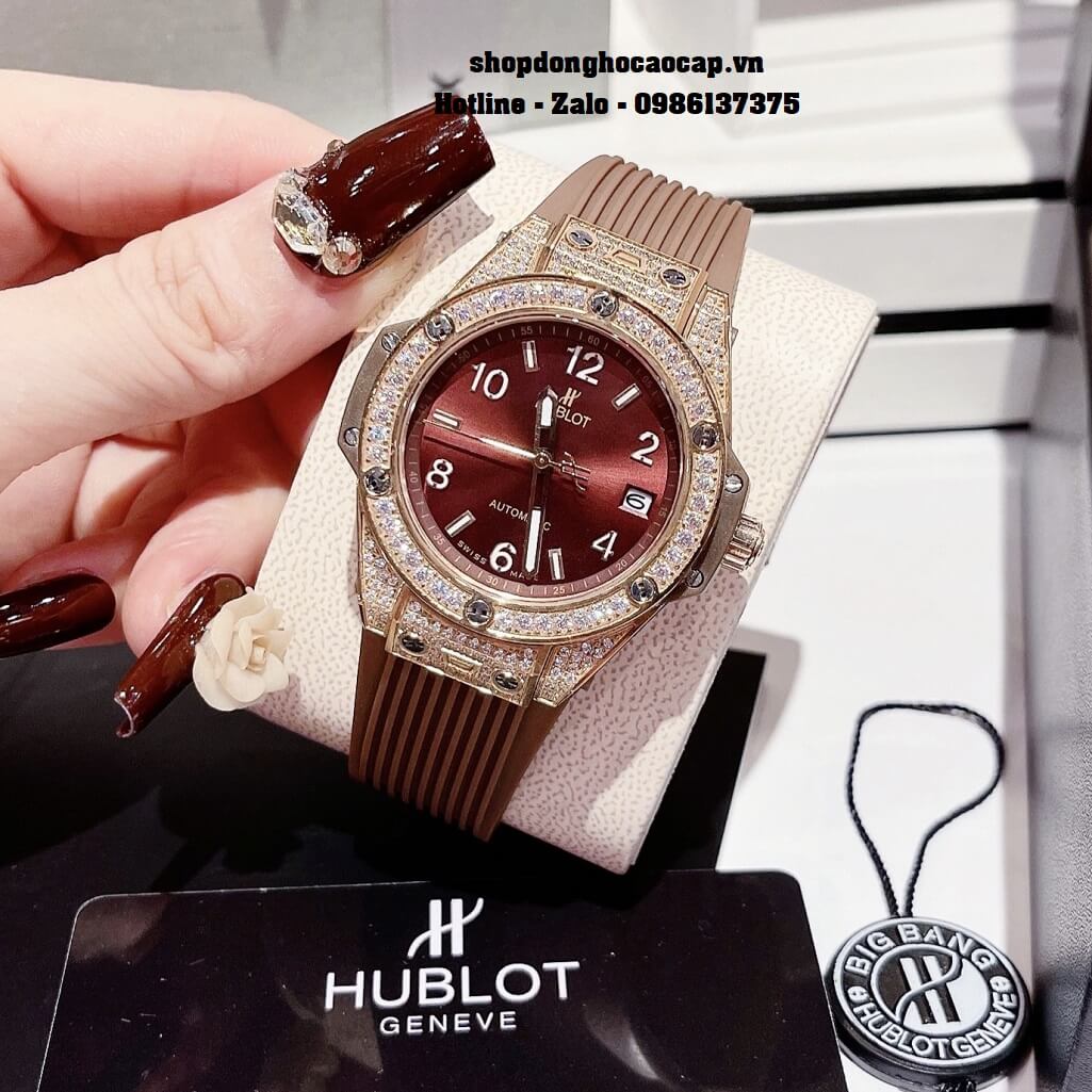 Đồng Hồ Nữ Hublot Classic Fusion Dây Silicon Nâu Đính Đá Rose 38mm