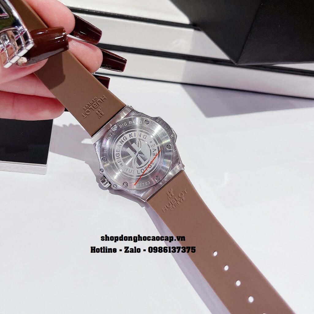 Đồng Hồ Nữ Hublot Classic Fusion Dây Silicon Nâu Đính Đá Silver 38mm