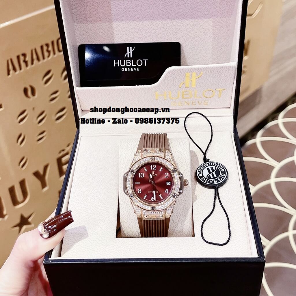 Đồng Hồ Nữ Hublot Classic Fusion Dây Silicon Nâu Đính Đá Rose 38mm