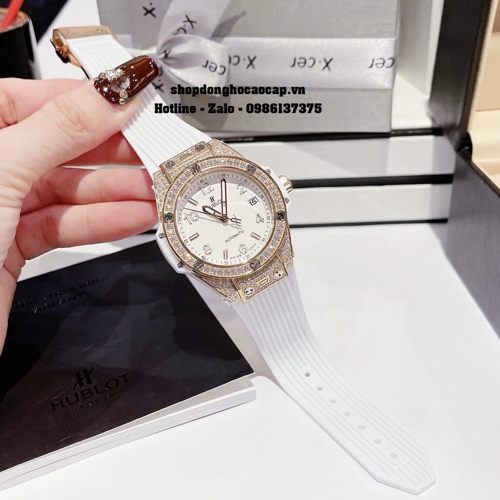 Đồng Hồ Nữ Hublot Classic Fusion Dây Silicon Trắng Đính Đá Rose 38mm