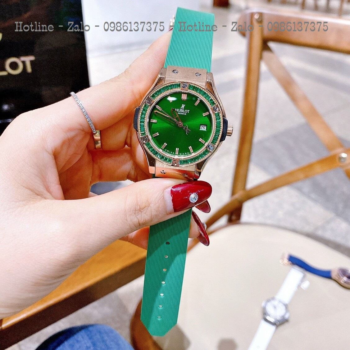 Đồng Hồ Nữ Hublot Đính Đá Silicon Xanh Lá Rose 34mm
