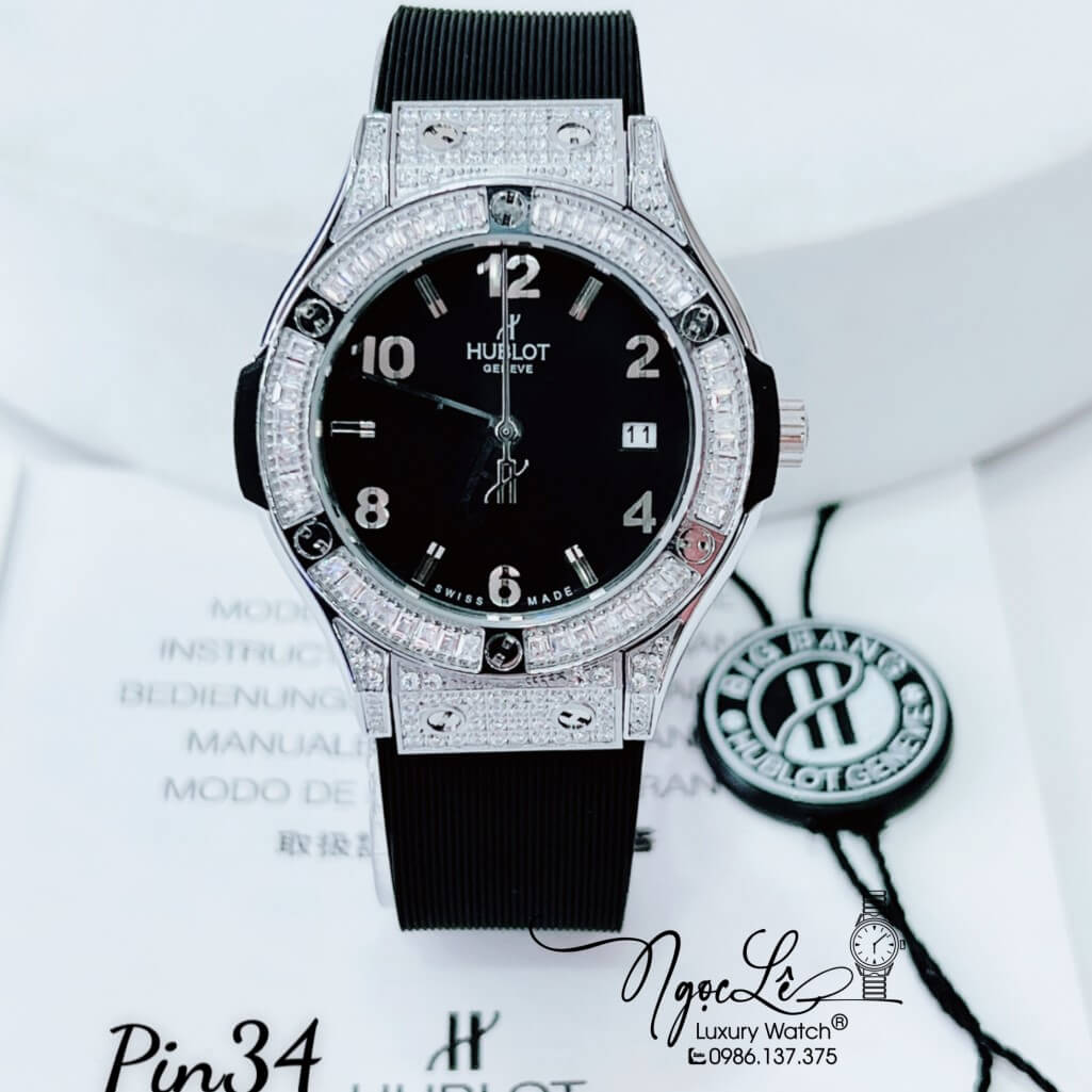 Đồng Hồ Nữ Hublot Classic Fusion Dây Silicon Đen Đính Đá Ống Vỏ Bạc 34mm