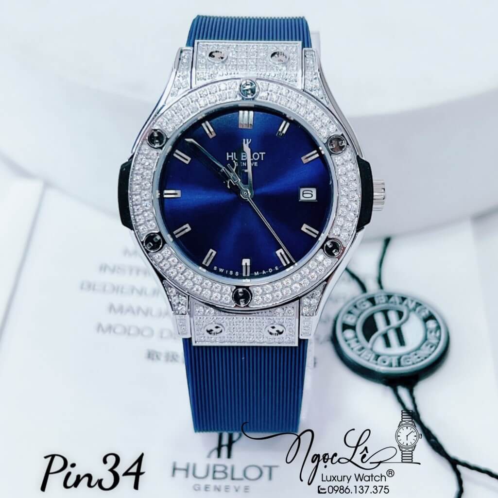 Đồng Hồ Nữ Hublot Classic Fusion Dây Silicon Xanh Dương Đính Đá Mịn 34mm