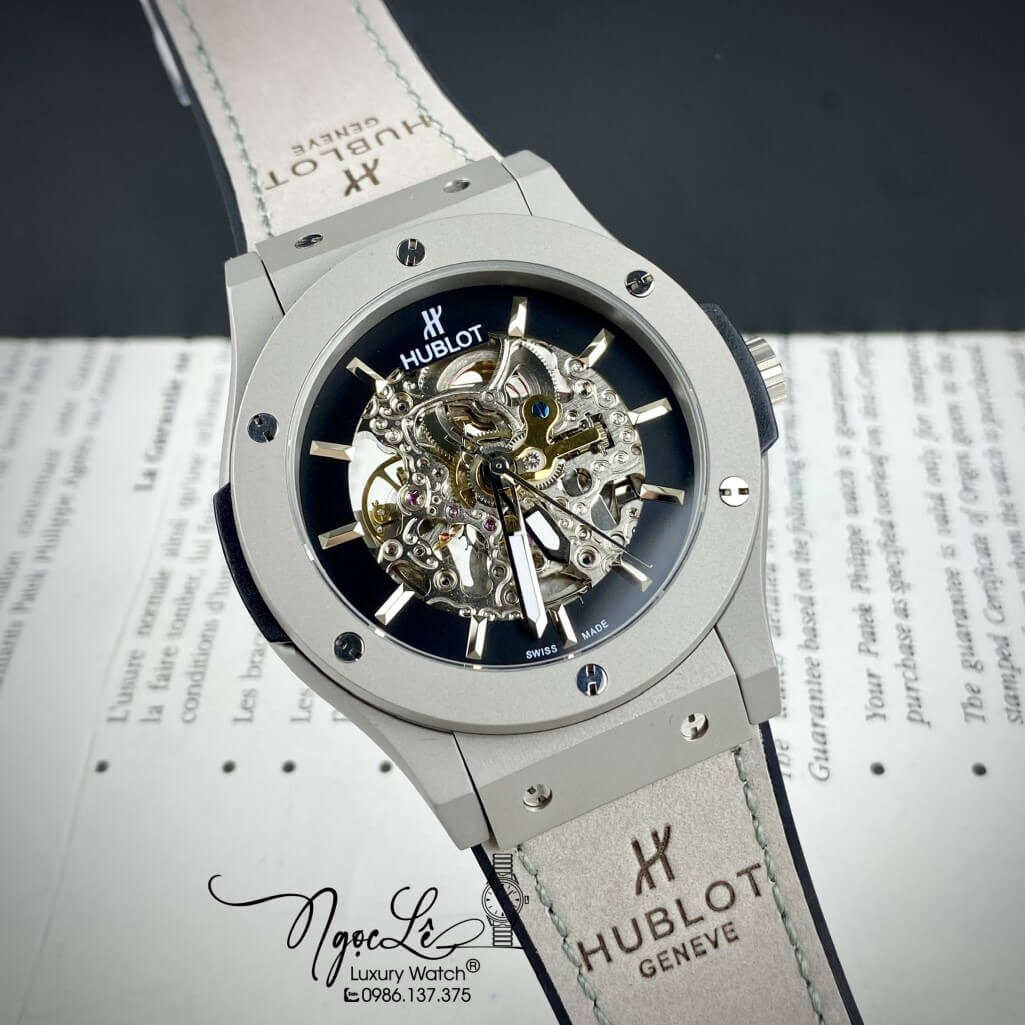 Đồng Hồ Nam Hublot Skeleton Automatic Dây Da Silicon Màu Xám Lộ Máy Size 42mm