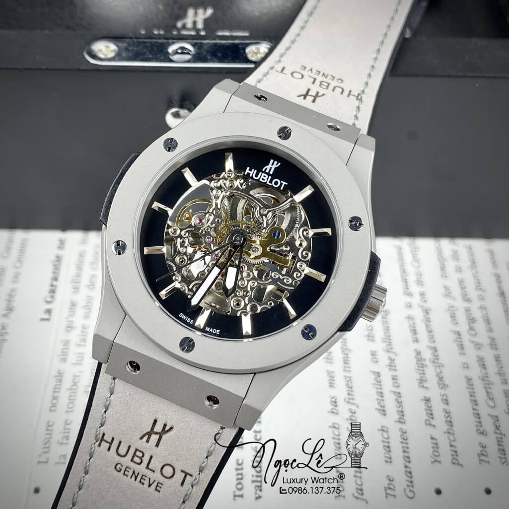 Đồng Hồ Nam Hublot Skeleton Automatic Dây Da Silicon Màu Xám Lộ Máy Size 42mm