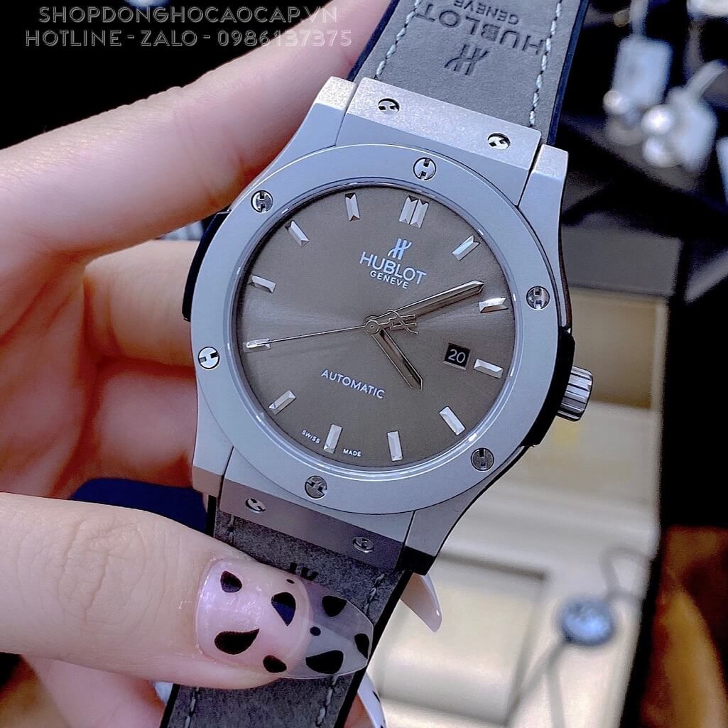 Đồng Hồ Hublot Classic Fusion Automatic Nam Da Silicon Màu Xám 42mm