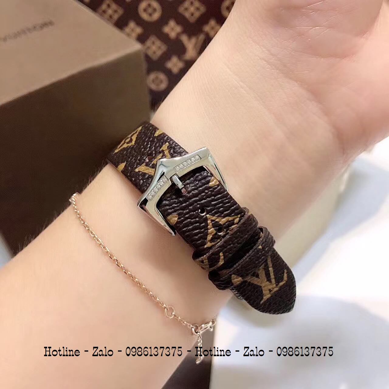 Đồng Hồ Louis Vuitton Nữ Dây Da Nâu Mặt Xoay 37mm Silver