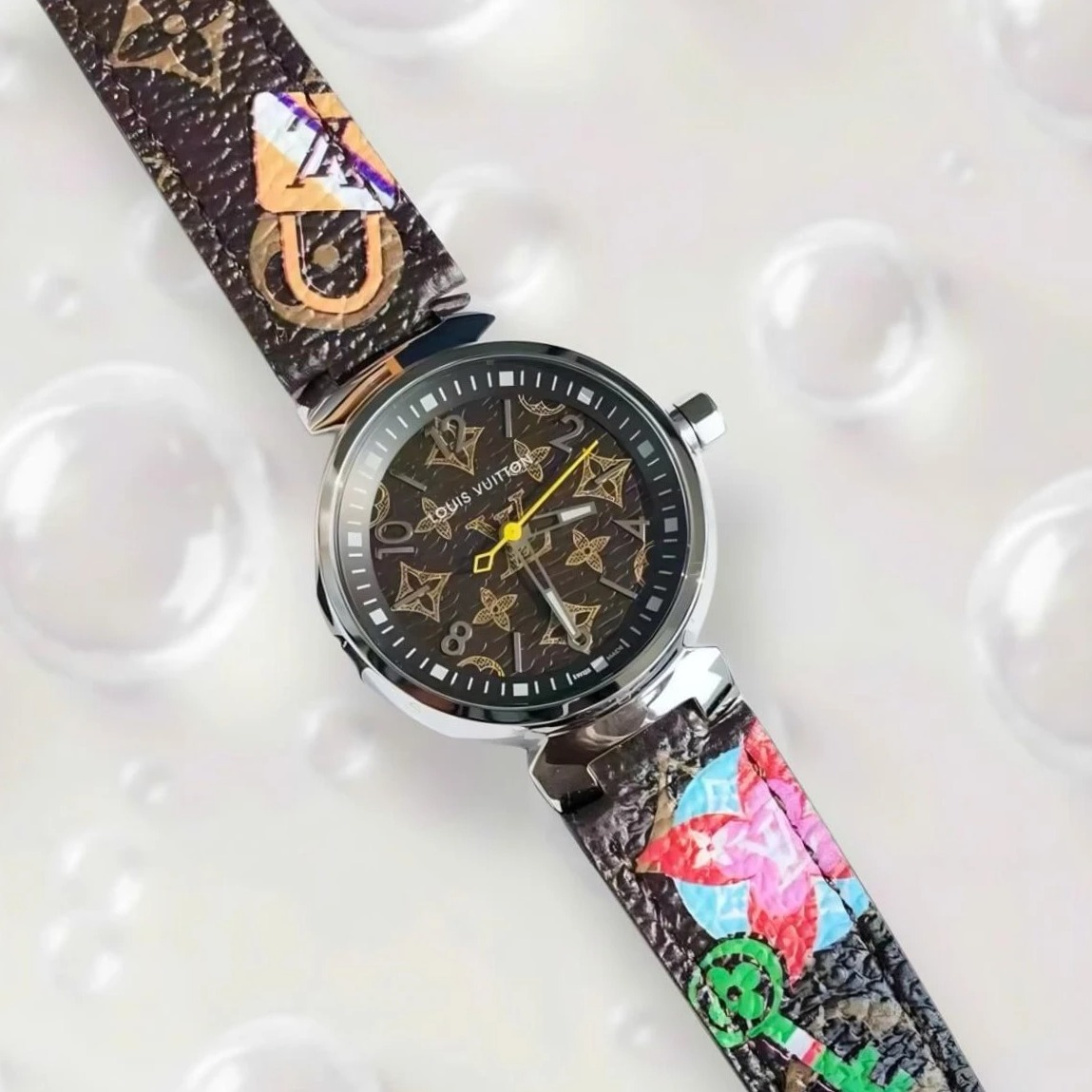 Đồng hồ Louis Vuitton Tambour Monogram dây da nâu vỏ silver, đồng hồ LV nữ siêu cấp size 35mm