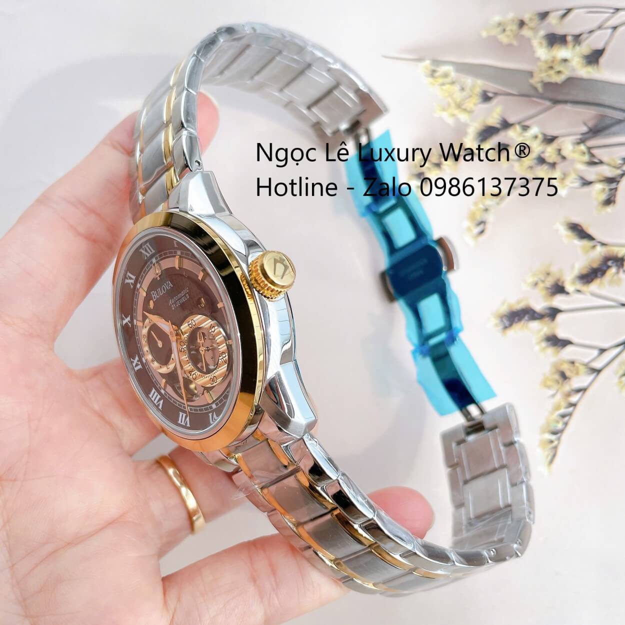Đồng Hồ Nam Bulova 96A118 Tự Động Dây Kim Loại Demi Vàng Mặt Đen Size 42mm (Demi Gold)