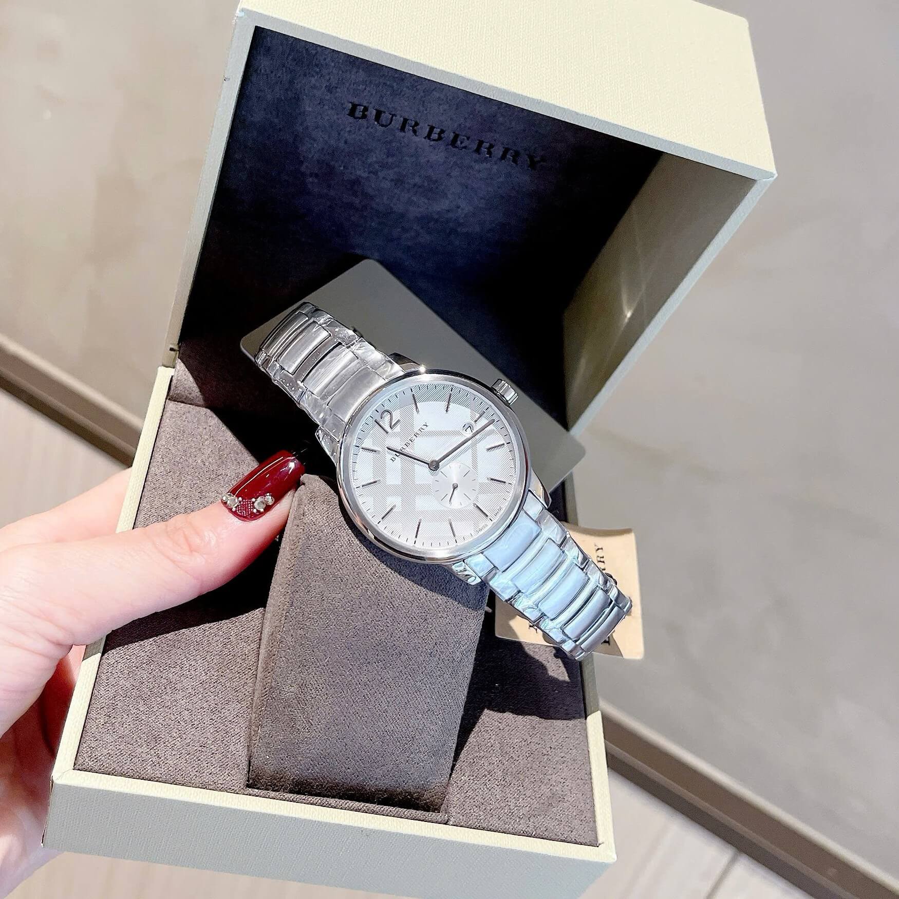 Đồng Hồ Nam Burberry BU10004 Máy Thụy Sĩ Quartz Size 40mm Dây Thép Silver Mặt Trắng