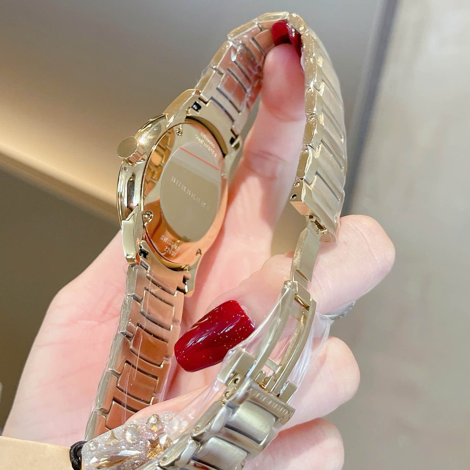 Đồng Hồ Nam Burberry BU10006 Máy Thụy Sĩ Quartz Size 40mm Dây Thép Màu Vàng Gold