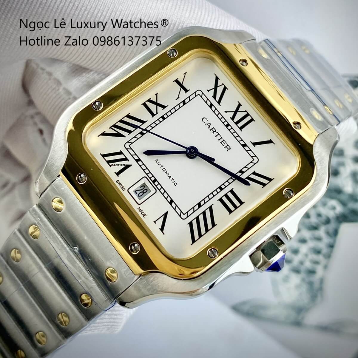 Đồng Hồ Nam Cartier Santos Automatic Dây Kim Loại Demi Vàng Mặt Trắng Size 38x38mm