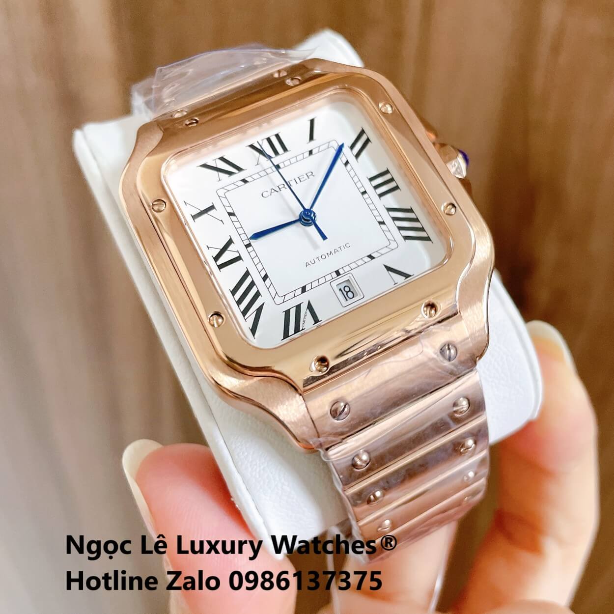 Đồng Hồ Nam Cartier Santos Automatic Dây Kim Loại Vàng Hồng Mặt Trắng Size 38x38mm