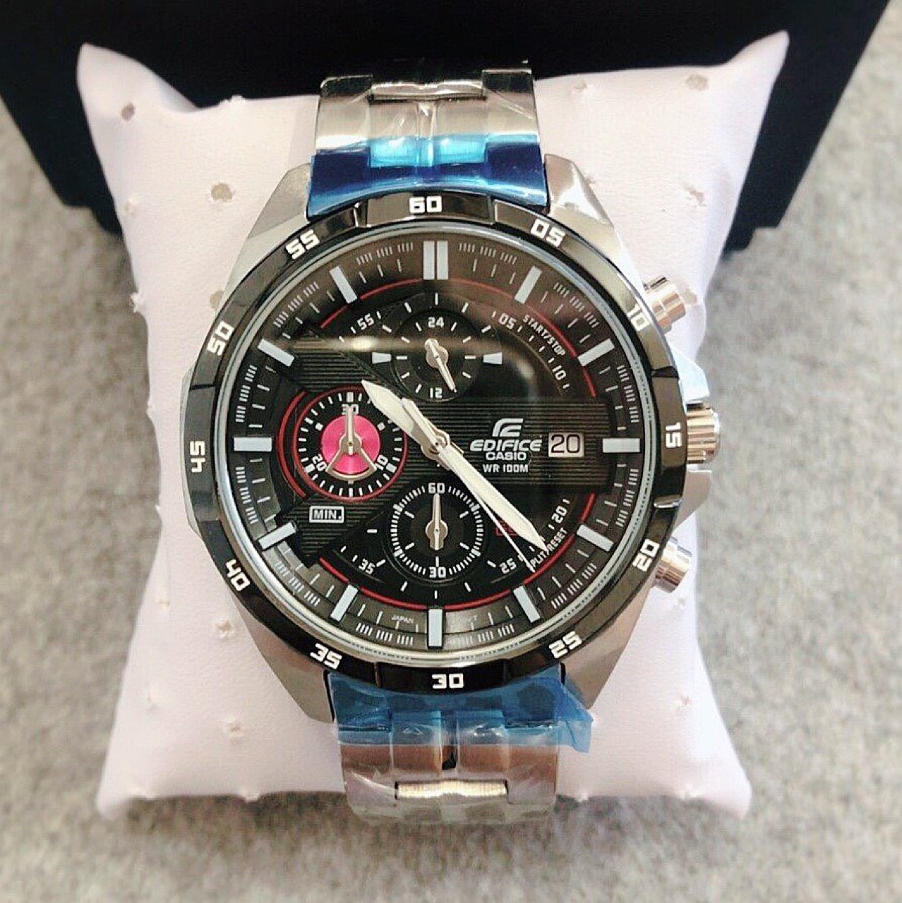 Đồng Hồ Nam CASIO Edifice EFR-556D Dây Bạc Mặt Đen 48mm